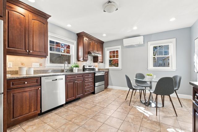 61 Gould Street, Wakefield, MA 01880