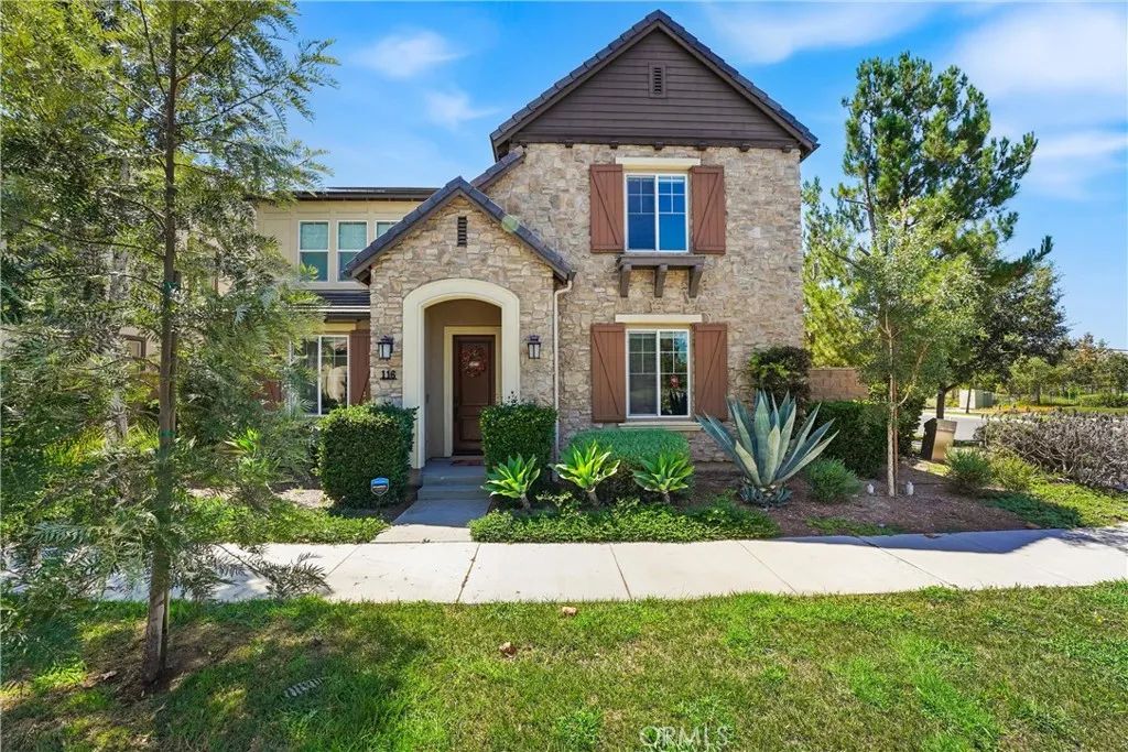 116 Patton Way, Tustin, CA 92782