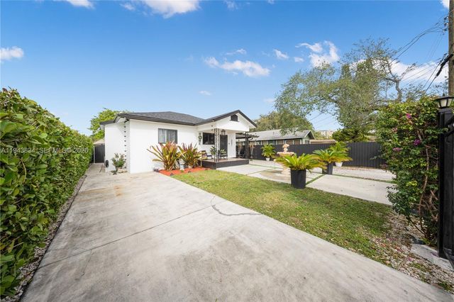 3041 NW 51st St, Miami, FL 33142