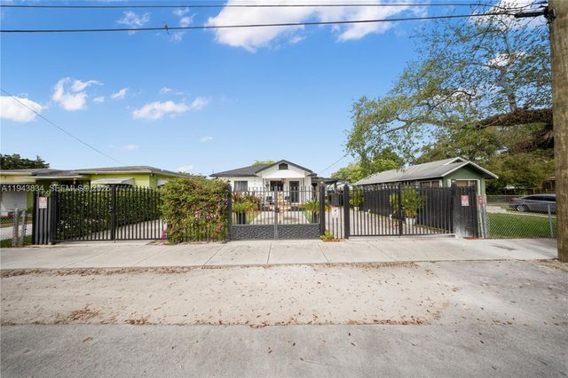 3041 NW 51st St, Miami, FL 33142