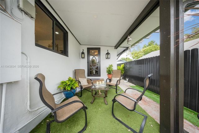 3041 NW 51st St, Miami, FL 33142