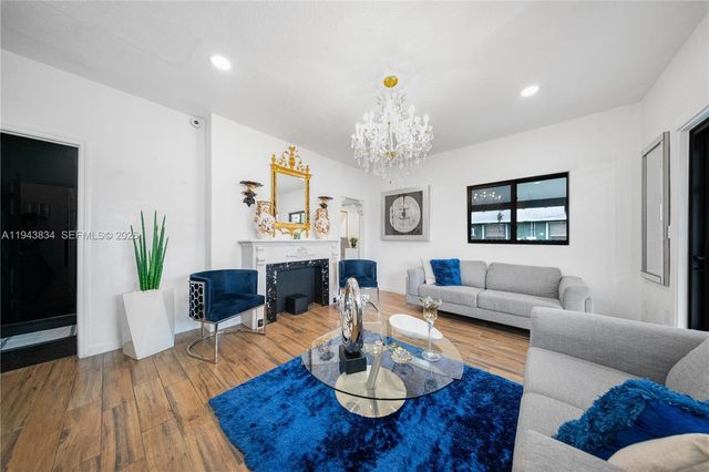 3041 NW 51st St, Miami, FL 33142