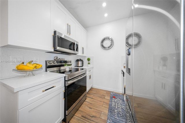 3041 NW 51st St, Miami, FL 33142