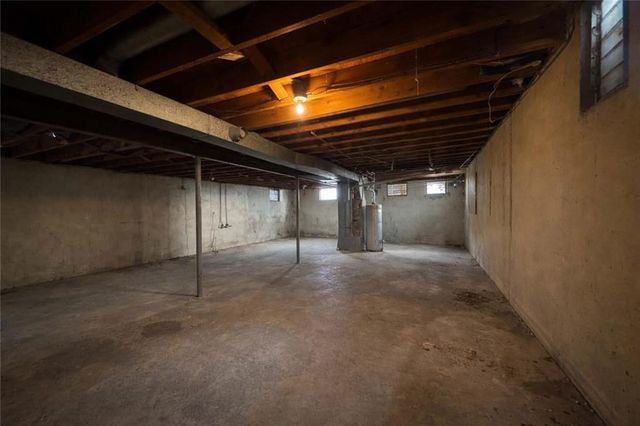 3620 S Dodgion Avenue, Independence, MO 64055