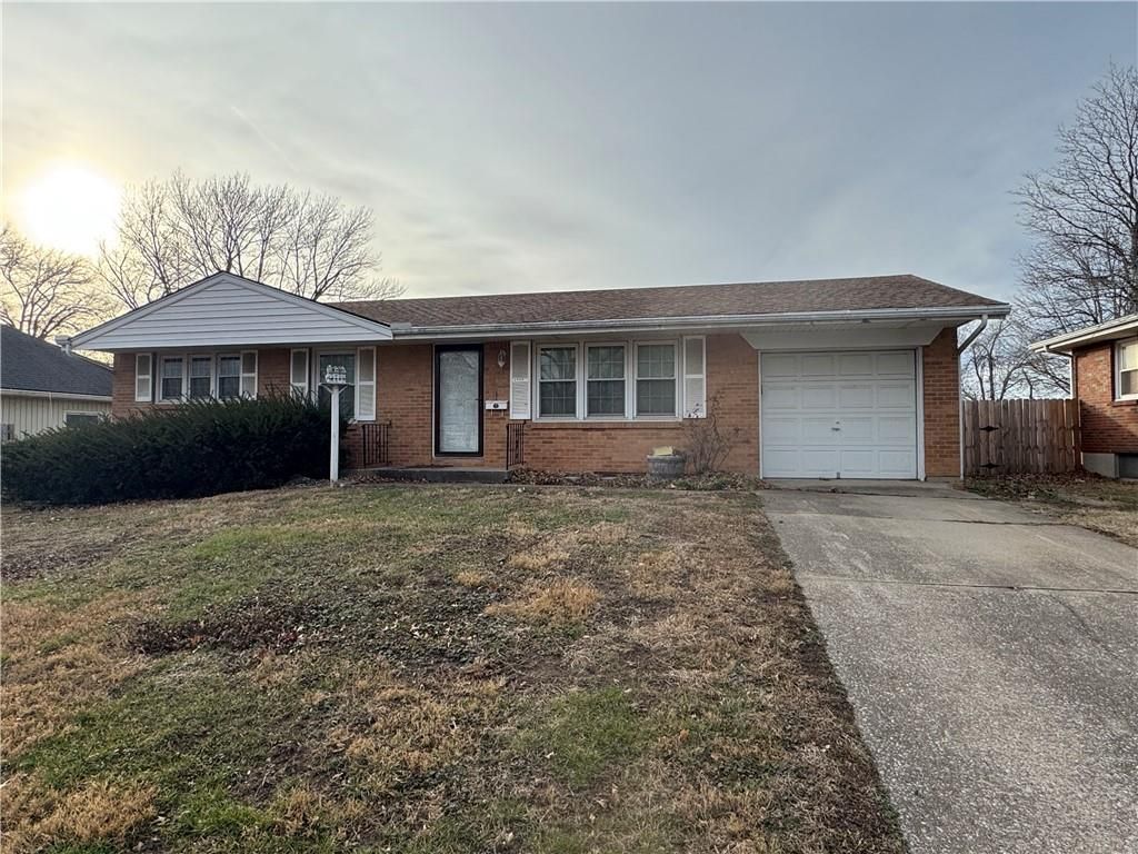 3620 S Dodgion Avenue, Independence, MO 64055
