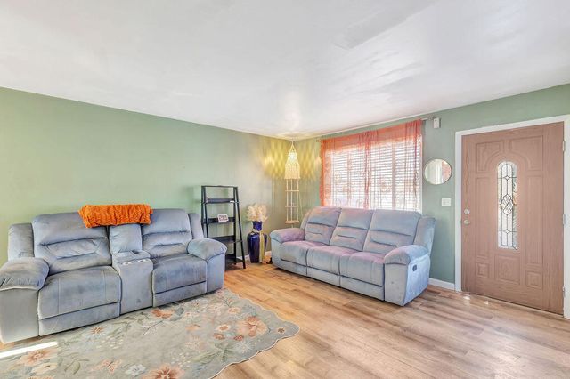 119 Honeysuckle Drive, Florence, KY 41042