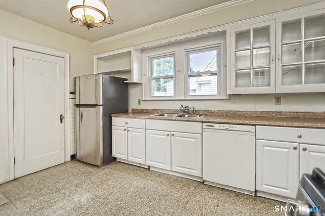 112 Elmer Avenue, Hamden, CT 06514