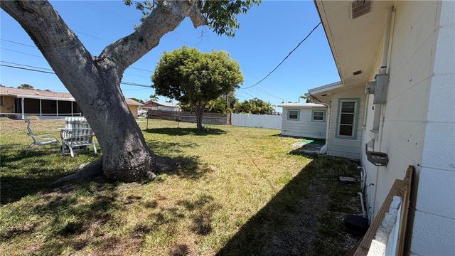 339 PINE TREE ROAD, Venice, FL 34293