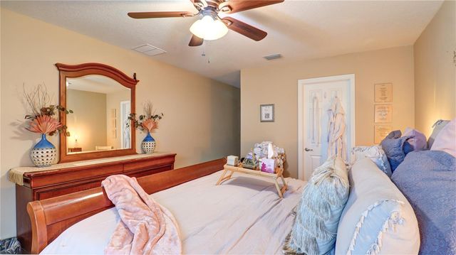 5836 CANDYTUFT PLACE, Land O Lakes, FL 34639