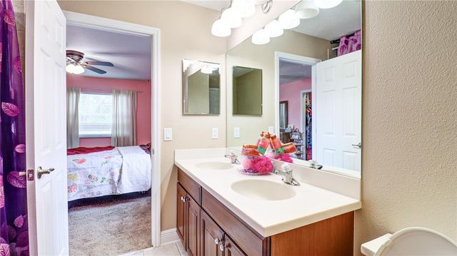 5836 CANDYTUFT PLACE, Land O Lakes, FL 34639