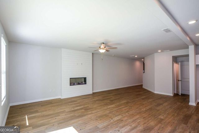104 Green Love Lane, Grayson, GA 30017