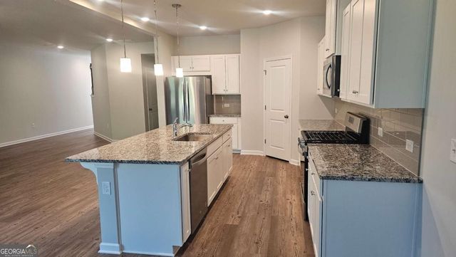 104 Green Love Lane, Grayson, GA 30017