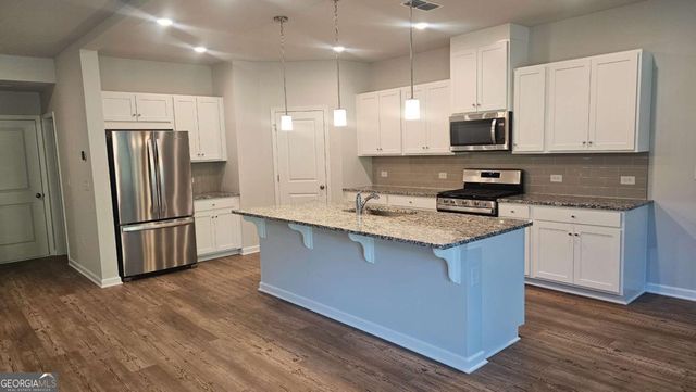 104 Green Love Lane, Grayson, GA 30017