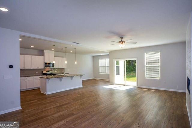 104 Green Love Lane, Grayson, GA 30017