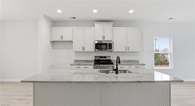 1007 Serene Rd Unit 102, Suffolk, VA 23435