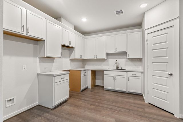 4519 Pinehurst Trace Drive, Pinehurst, TX 77362