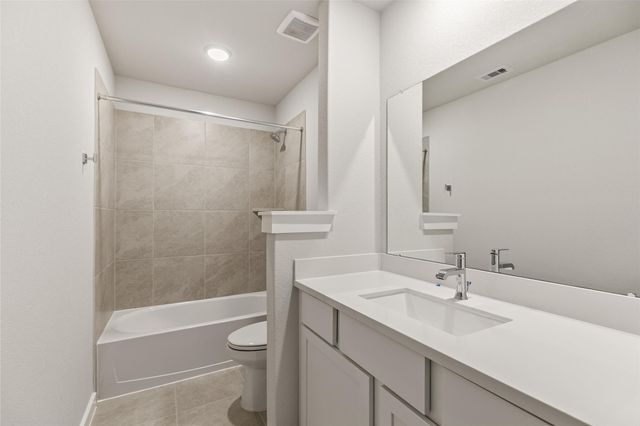 4519 Pinehurst Trace Drive, Pinehurst, TX 77362