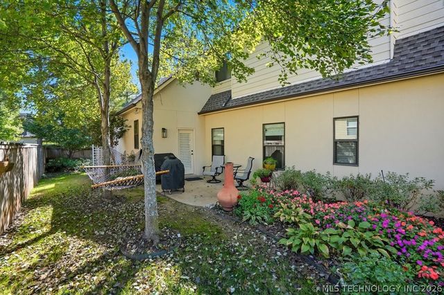 7226 E 111th Place S, Bixby, OK 74008