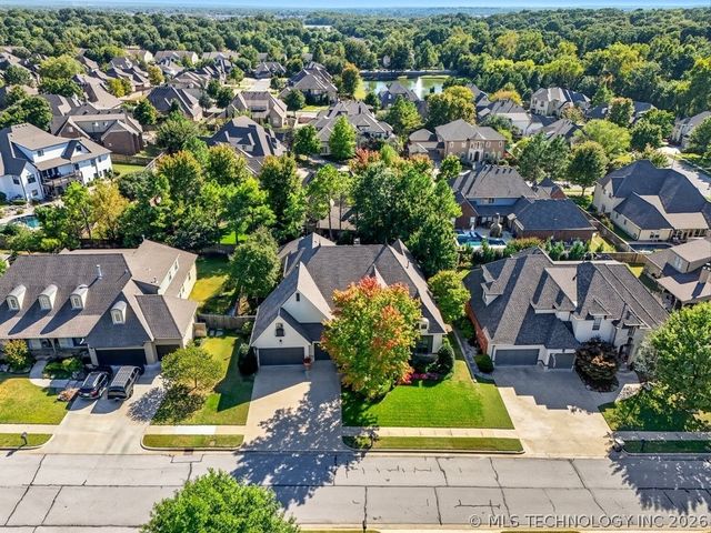 7226 E 111th Place S, Bixby, OK 74008