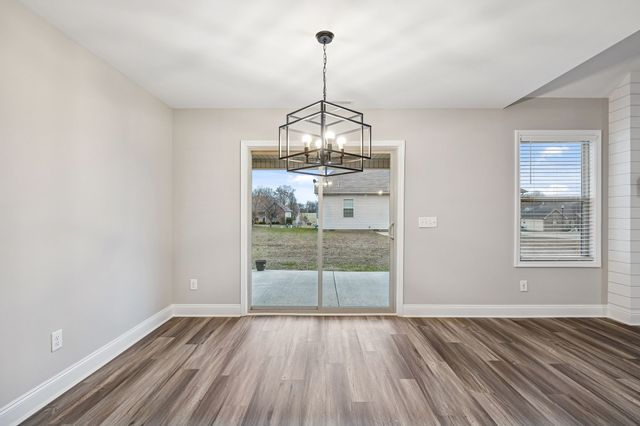 216 Fieldstone Ln, Springfield, TN 37172