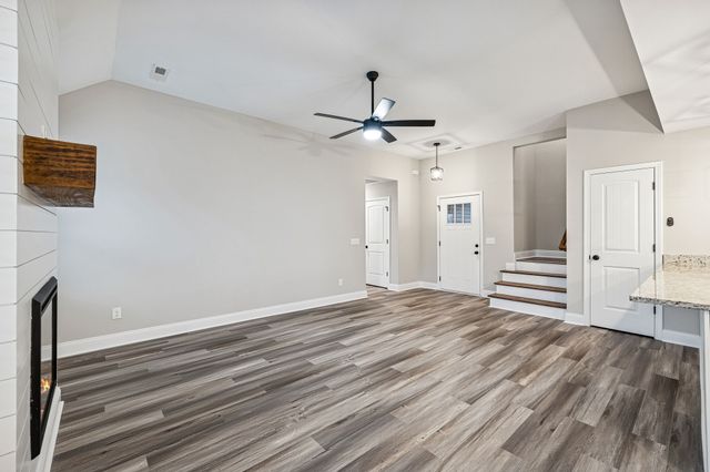 216 Fieldstone Ln, Springfield, TN 37172