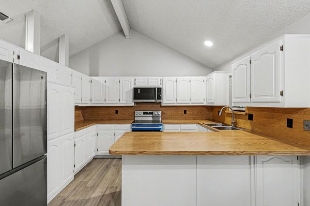 611 Shawnee Road, Waxahachie, TX 75165