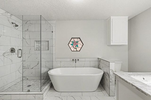 611 Shawnee Road, Waxahachie, TX 75165