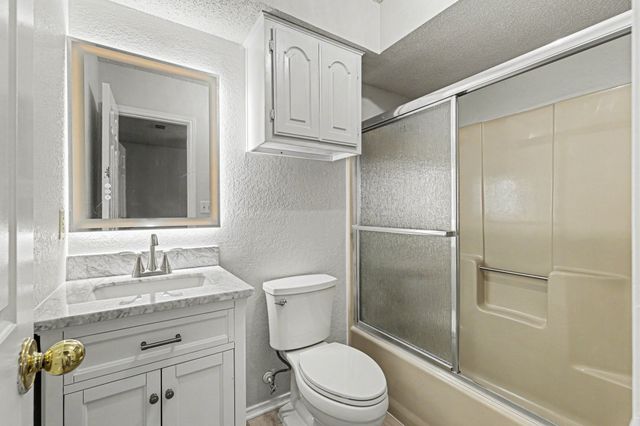 611 Shawnee Road, Waxahachie, TX 75165