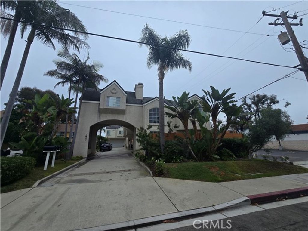 1920 Maple C, Costa Mesa, CA 92627