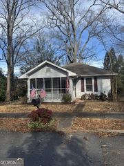 86 Maxwell Avenue SW, Marietta, GA 30064