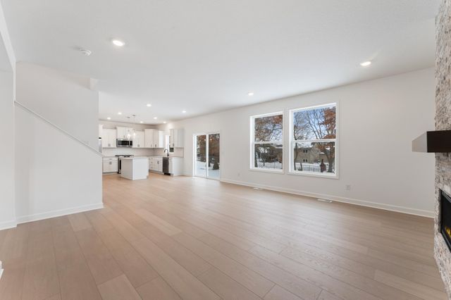 4117 Hyde Avenue N, Oakdale, MN 55128