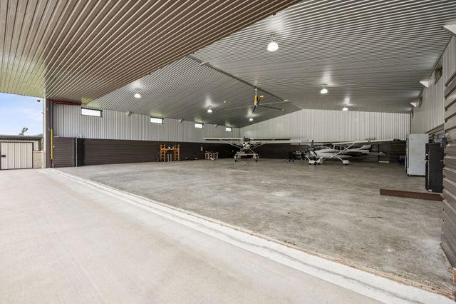 836 VZ County Road, Van, TX 75790