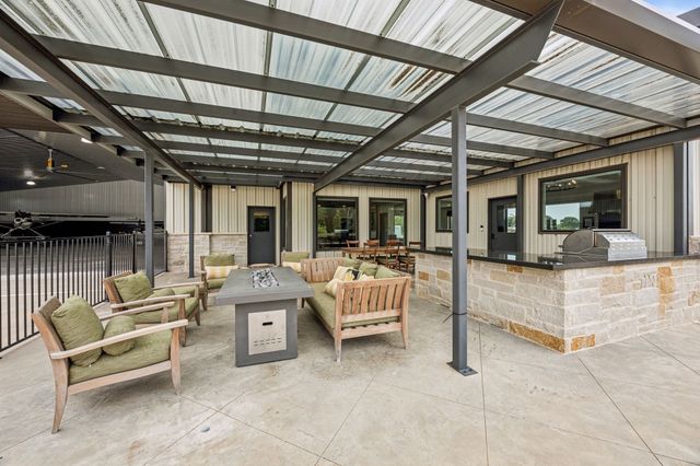 836 VZ County Road, Van, TX 75790