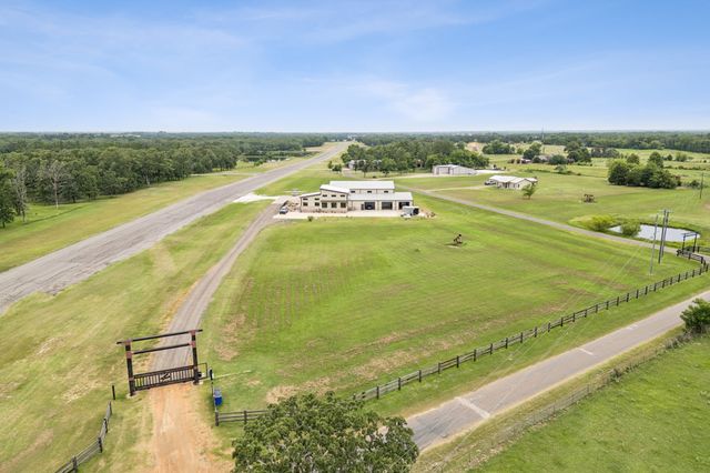 836 VZ County Road, Van, TX 75790