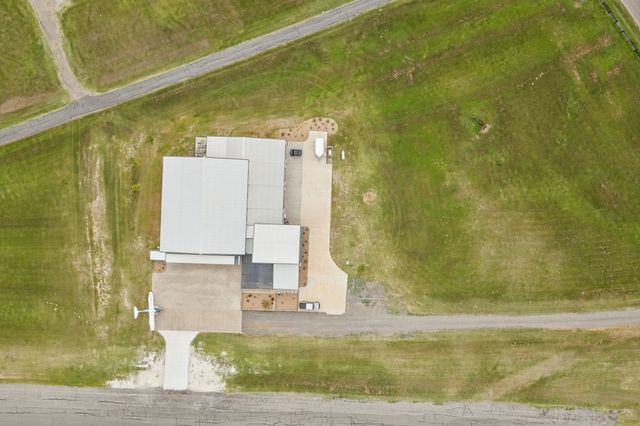 836 VZ County Road, Van, TX 75790