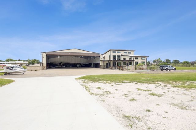 836 VZ County Road, Van, TX 75790