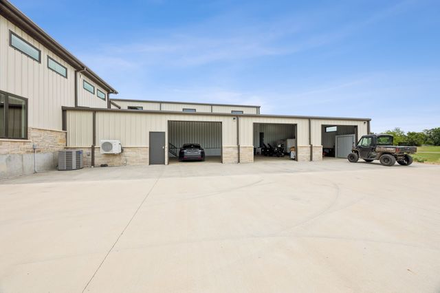 836 VZ County Road, Van, TX 75790