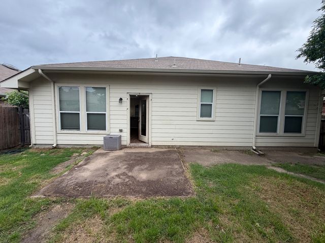 1007 Grimes Drive, Forney, TX 75126