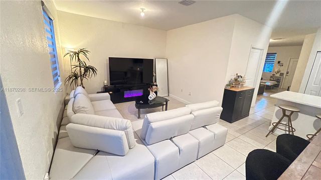 2649 SE 12th Street, Homestead, FL 33035