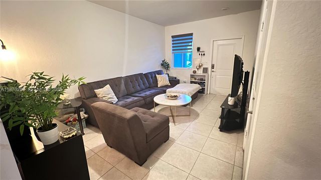 2649 SE 12th Street, Homestead, FL 33035