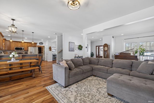 9483 W Fenceline Road, Spencer, IN 47460