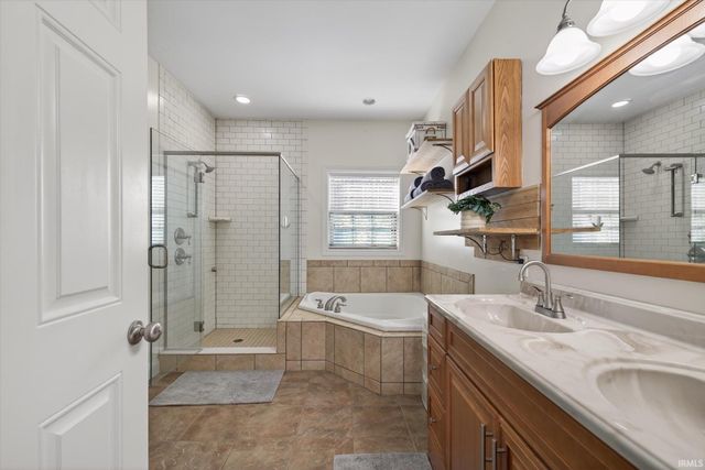 9483 W Fenceline Road, Spencer, IN 47460