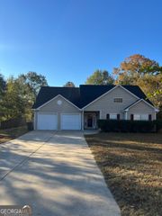 151 Logans Drive SE, Milledgeville, GA 31061