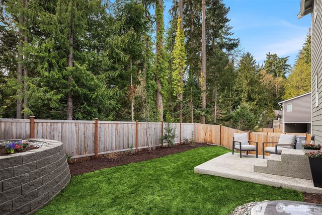 6130 135th Place SW, Edmonds, WA 98026