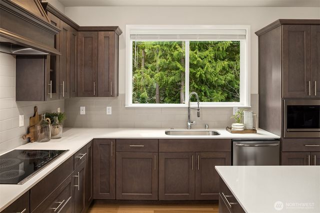 6130 135th Place SW, Edmonds, WA 98026