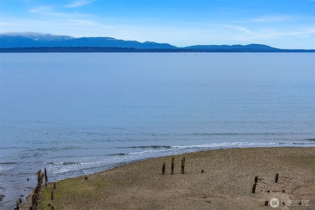 6130 135th Place SW, Edmonds, WA 98026