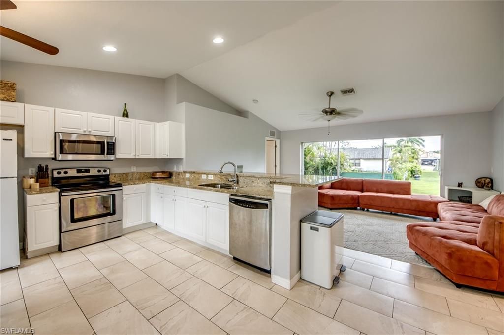 625 SW 11th TER, CAPE CORAL, FL 33991 — exterior
