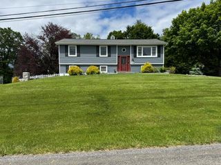 21 Overlook Drive, Newburgh, NY 12550