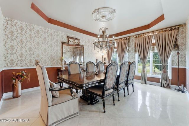 7 Crystal Court, Manalapan, NJ 07726