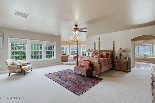 7 Crystal Court, Manalapan, NJ 07726